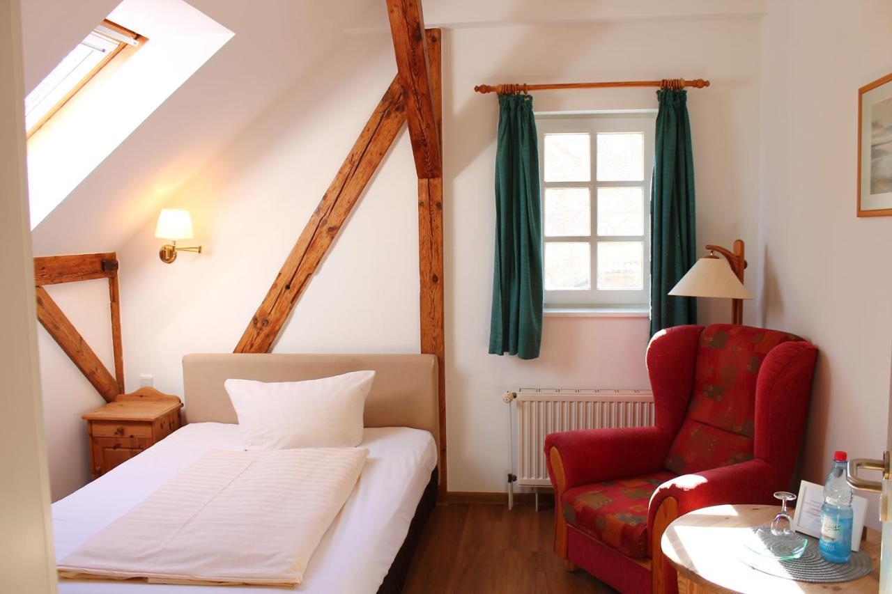 Hotel Schloesschen Sundische Wiese Zingst Exterior photo